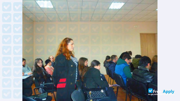 Foto de la Gori State Teaching University #2