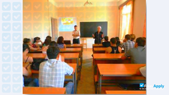 Photo de l’Gori State Teaching University #4
