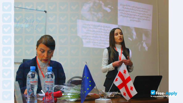 Foto de la Teaching University of International Relations of Georgia #7