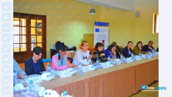 Foto de la Iakob Gogebashvili Telavi State University #33