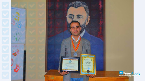 Foto de la Iakob Gogebashvili Telavi State University #25