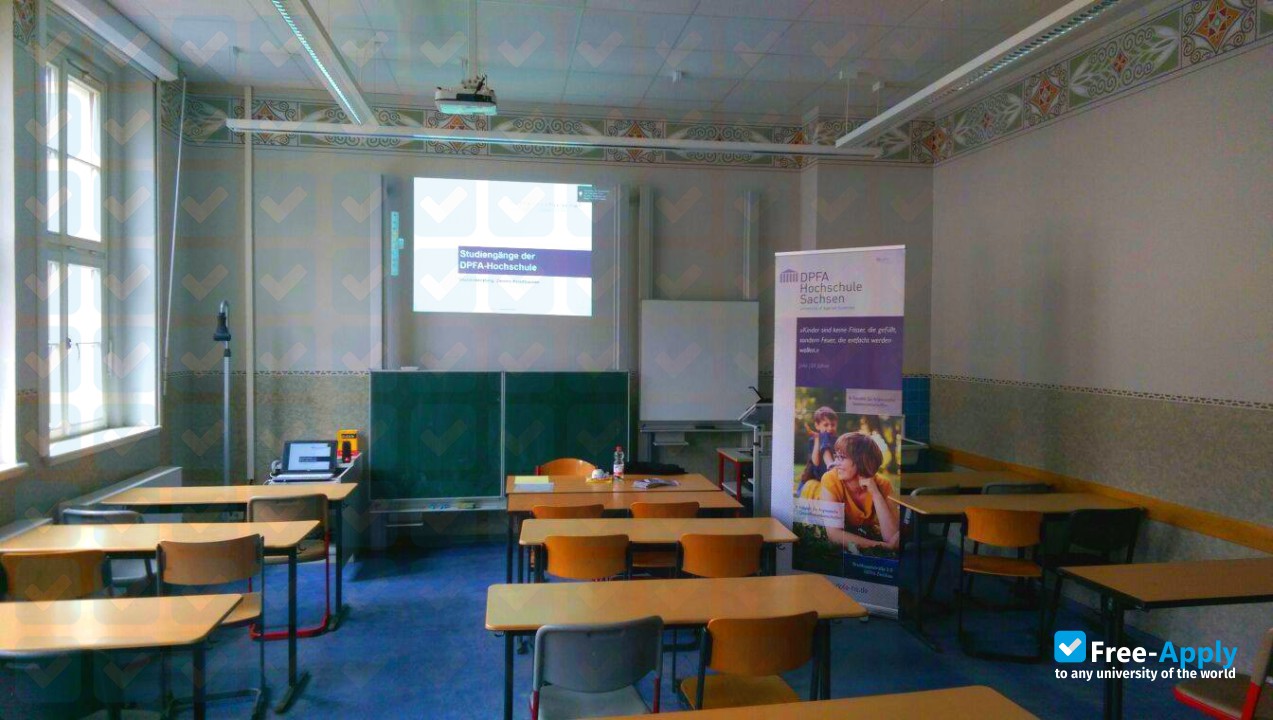 DPFA University of Applied Sciences Saxony photo #7