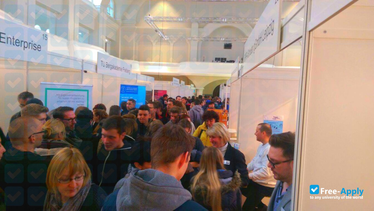 DPFA University of Applied Sciences Saxony photo #2