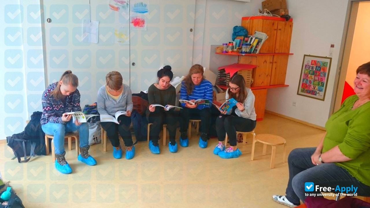 DPFA University of Applied Sciences Saxony photo #2