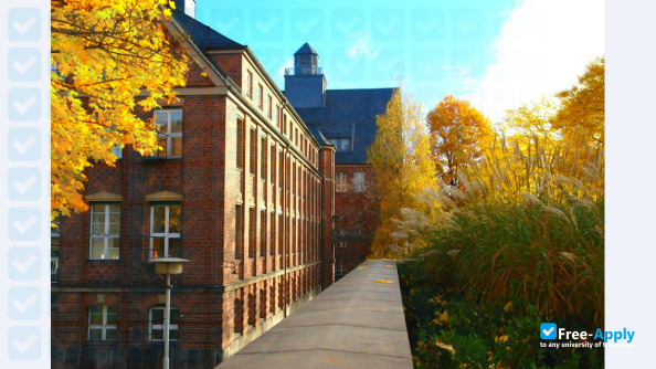 Dresden University of Technology photo