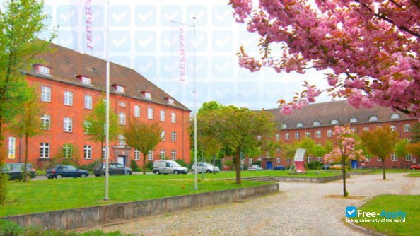 Foto de la Leuphana University of Luneburg #6