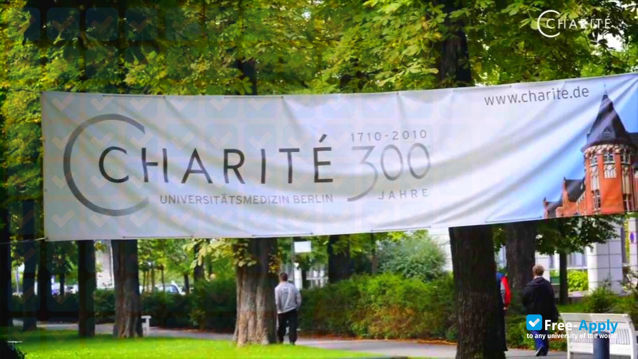 Photo de l’Charité - University Medicine Berlin #3