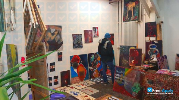Saar College of Fine Arts photo #10