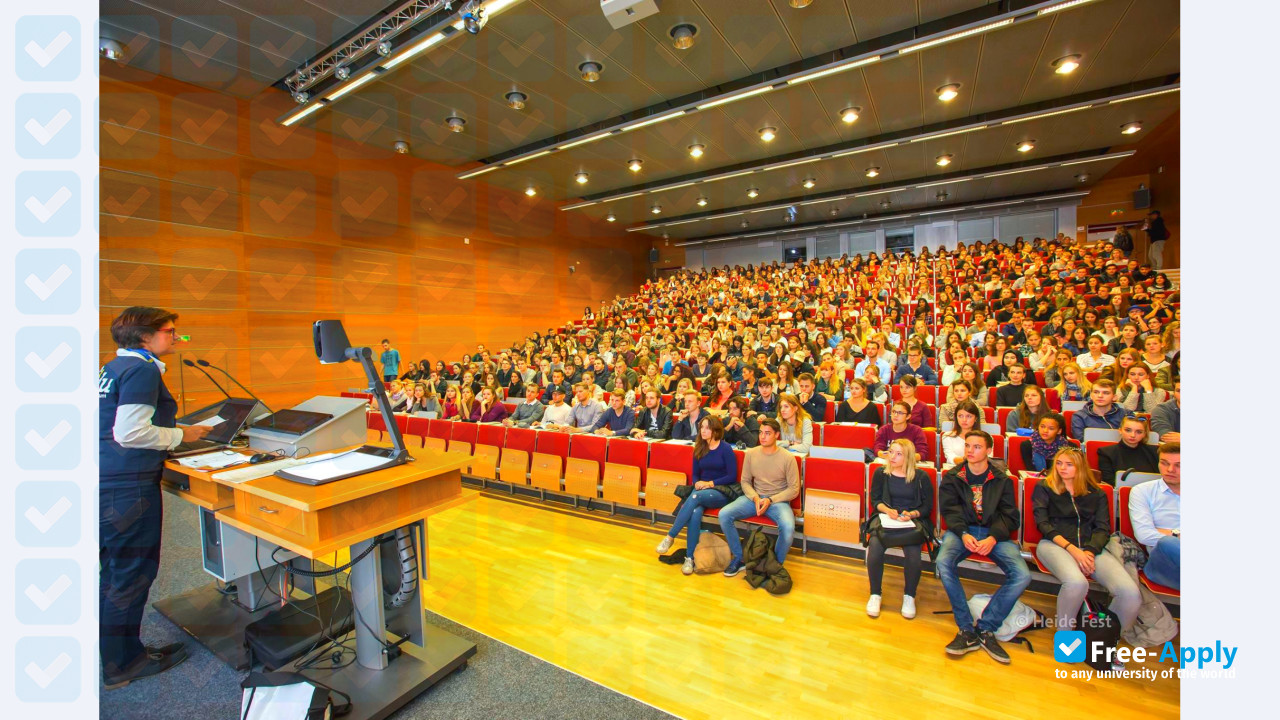 Europe University Viadrina photo #8