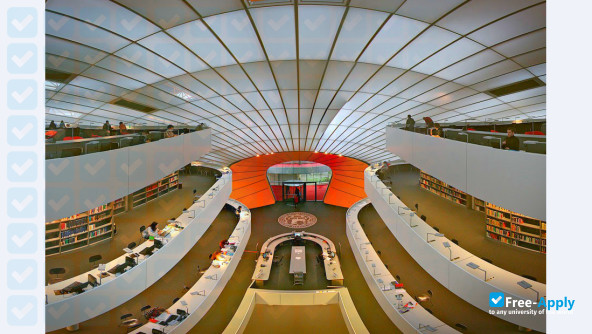 Free University of Berlin photo #10