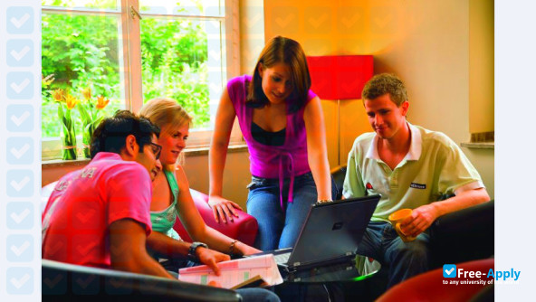 Foto de la European University of Applied Sciences #11