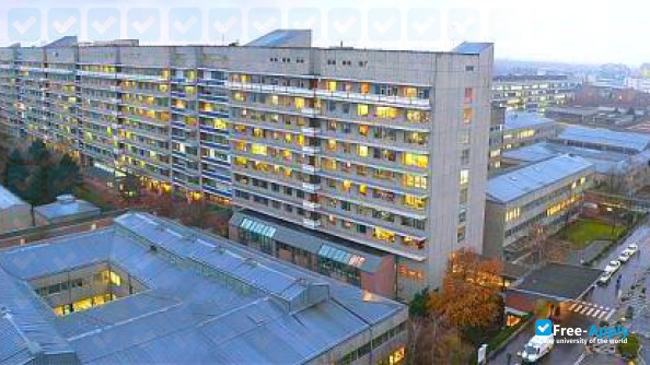 Hannover Medical School photo