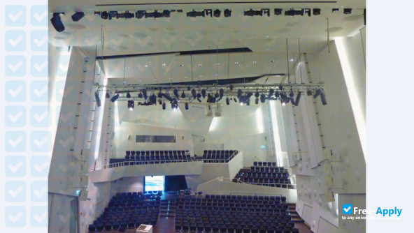 Foto de la Carl Maria von Weber College of Music #2