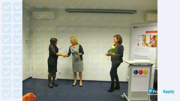 Berlin University for Professional Studies photo #11