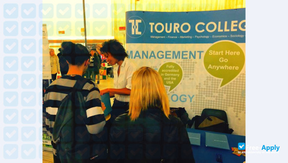 Touro College Berlin photo #9