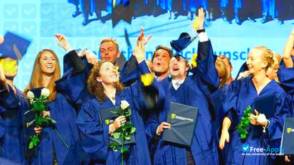 Photo de l’Munich Business School #5