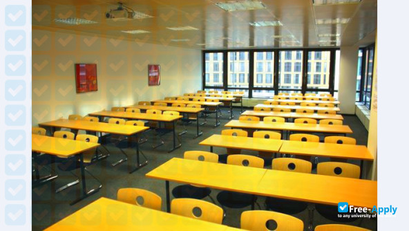 Photo de l’Munich Business School #2