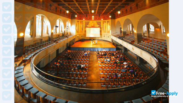 Foto de la Ludwig Maximilian University of Munich