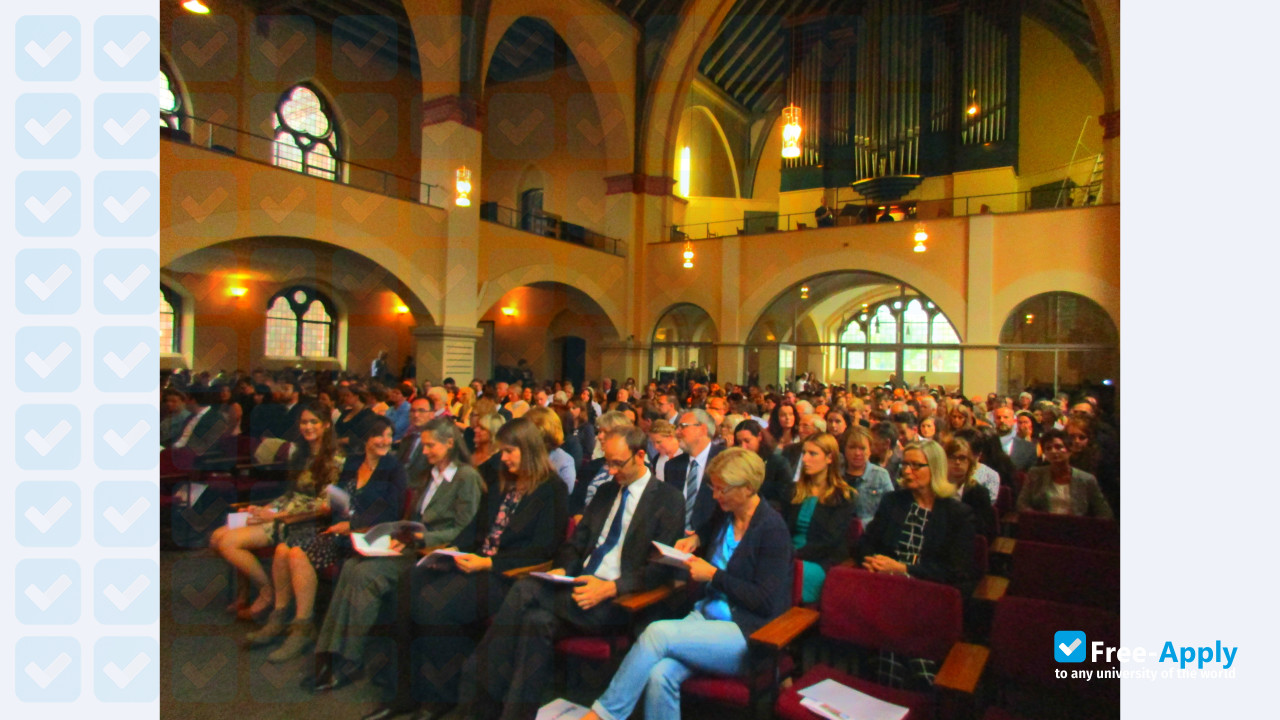 Photo de l’Fliedner University of Applied Sciences Dusseldorf #4