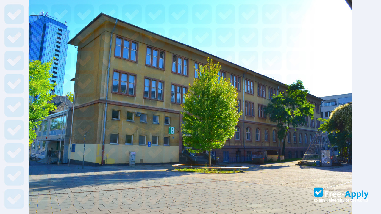 Frankfurt University of Applied Sciences фотография №11
