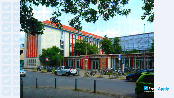 Foto de la Berlin Weissensee School of Art #12