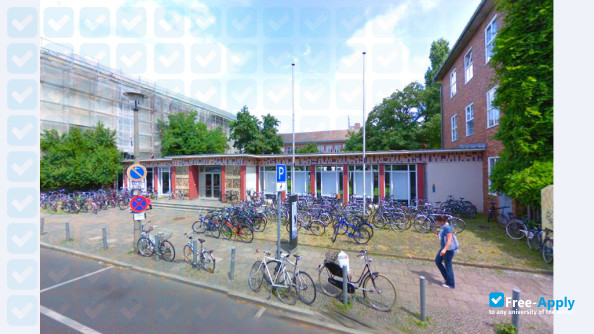 Foto de la Berlin Weissensee School of Art #3