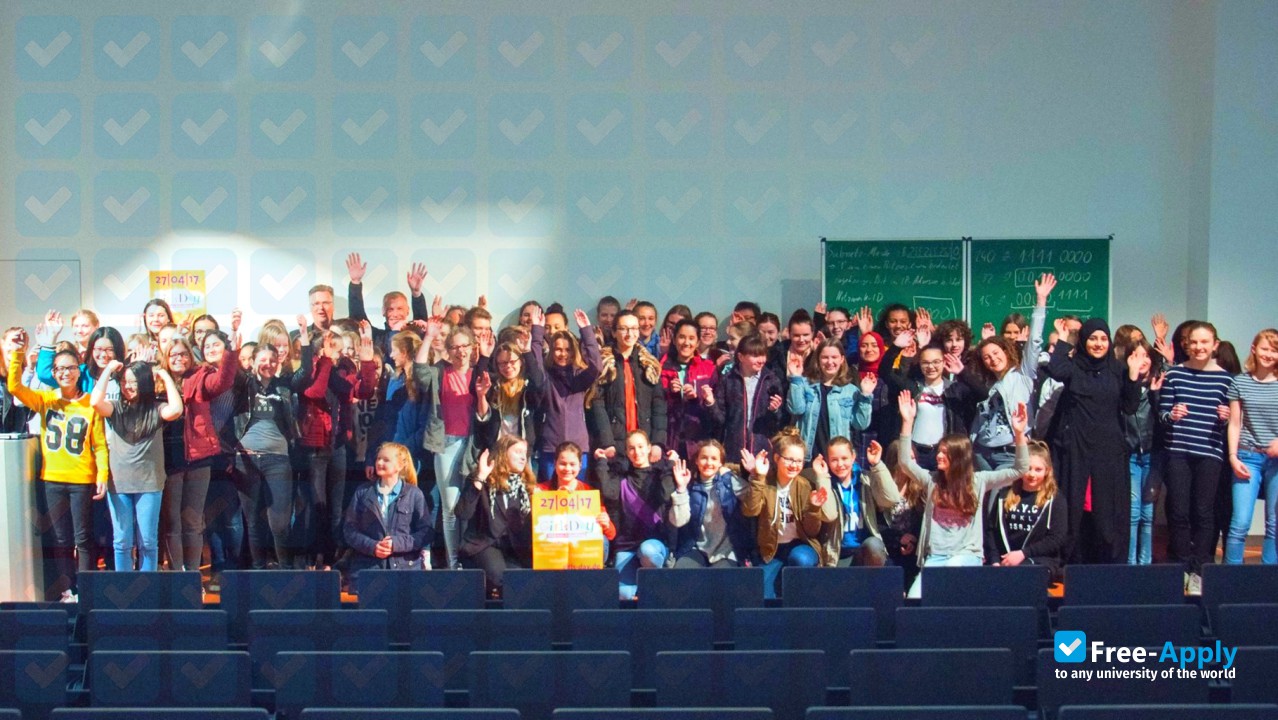 Niederrhein University of Applied Sciences photo #62