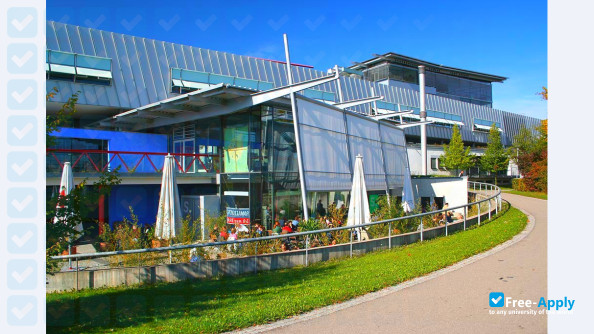 Photo de l’University of Printing and Media #5