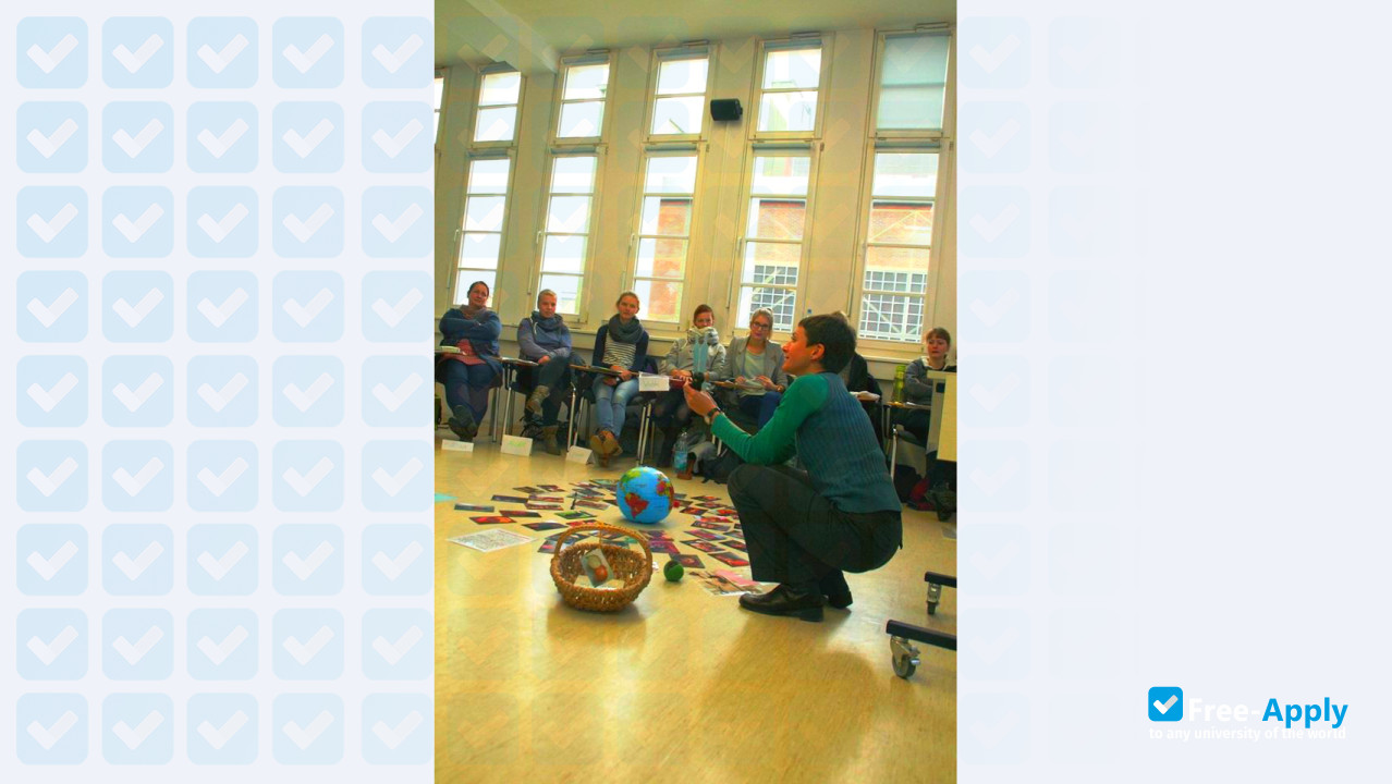 Photo de l’European University of Applied Sciences #5
