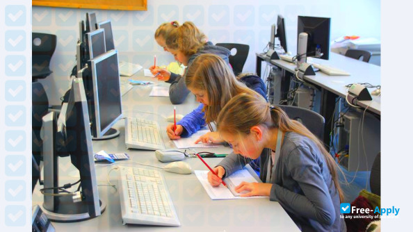 Photo de l’University of Applied Sciences Mittelhessen #13