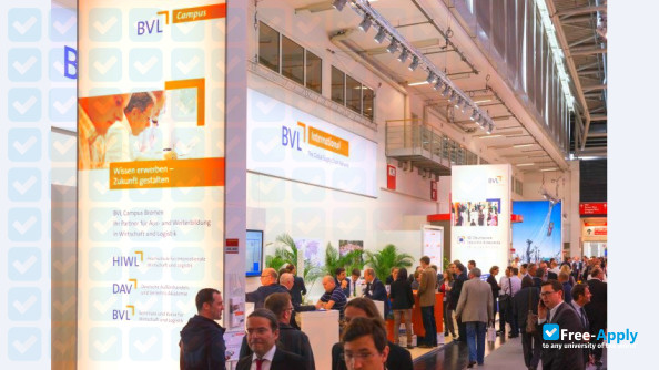 Photo de l’University of International Business and Logistics #11