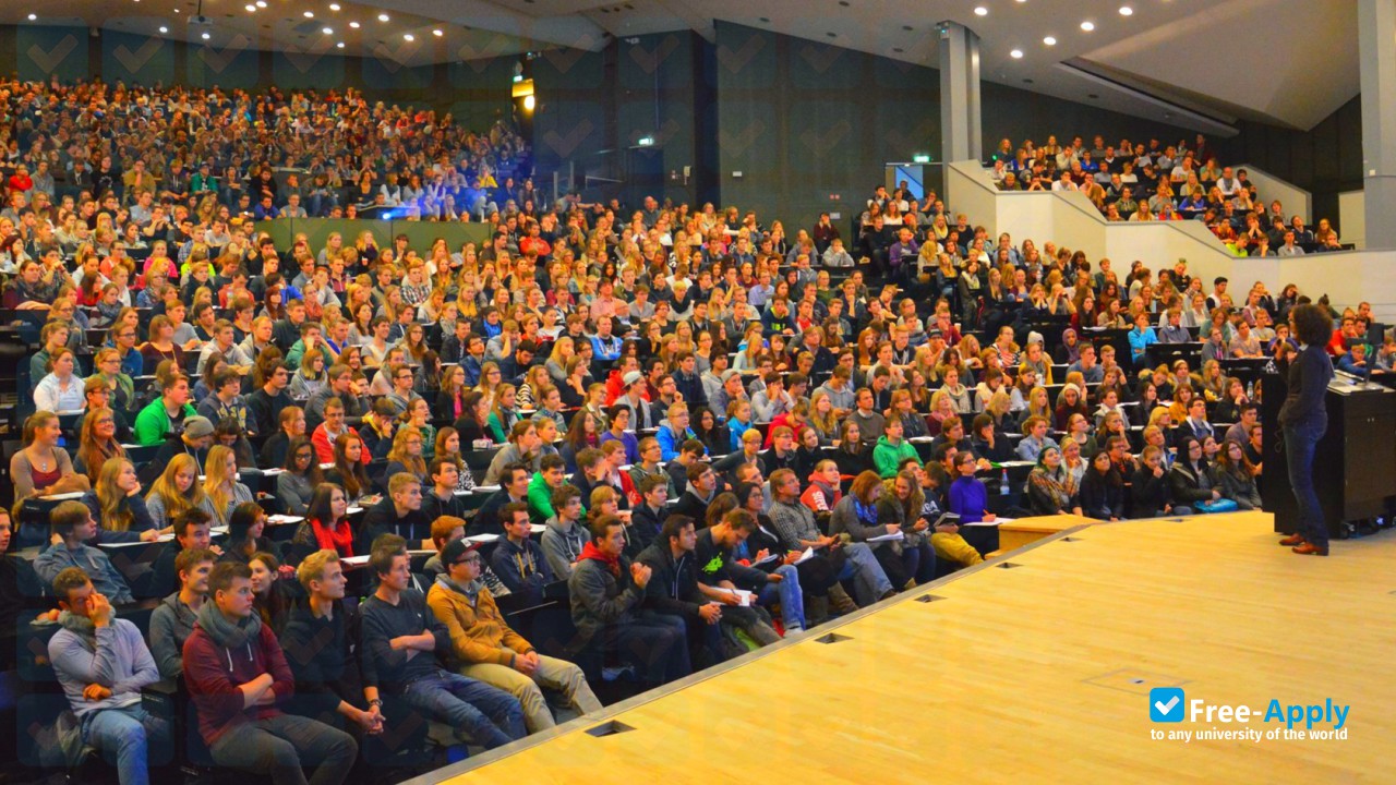 Photo de l’Kiel University #9