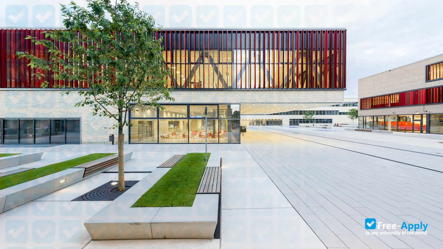 Ruhr West University of Applied Sciences photo #3