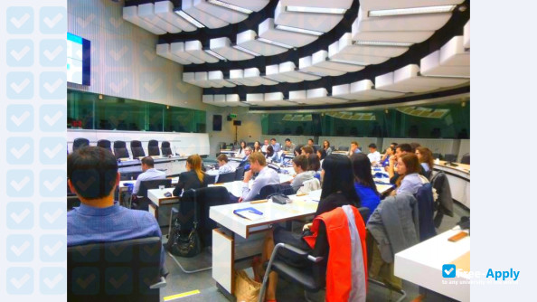 Photo de l’Institute for Law and Finance