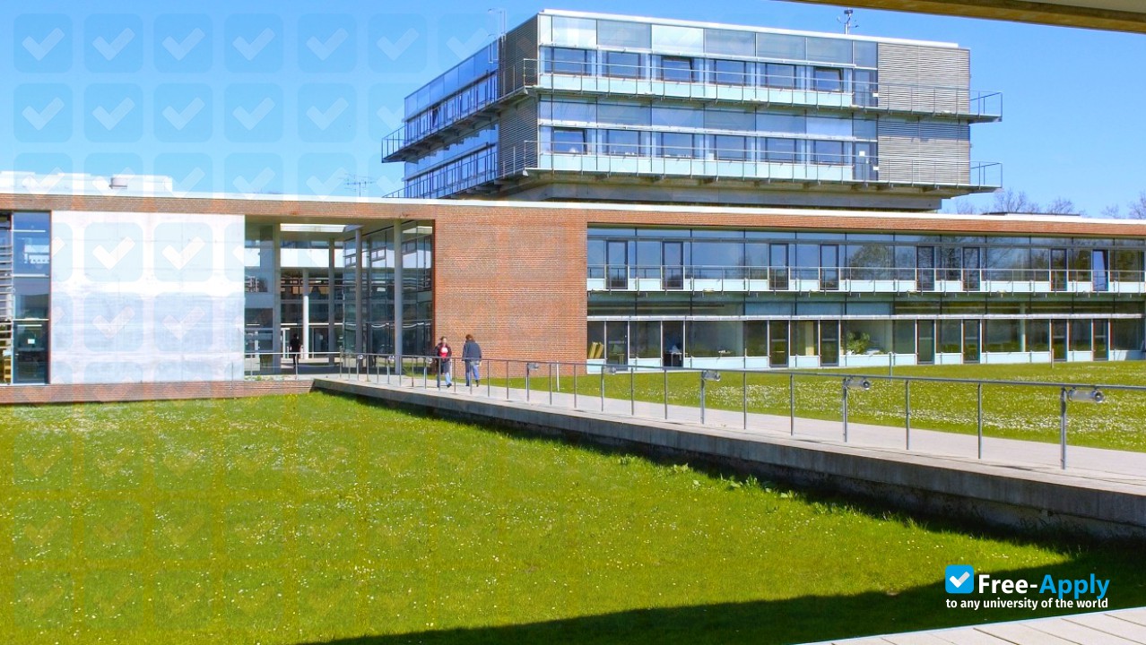 West Coast University of Applied Sciences photo #7