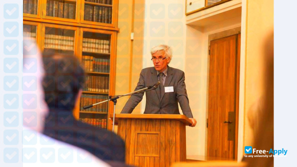 Foto de la International Research Institute for Cultural Technologies and Media Philosophy #21