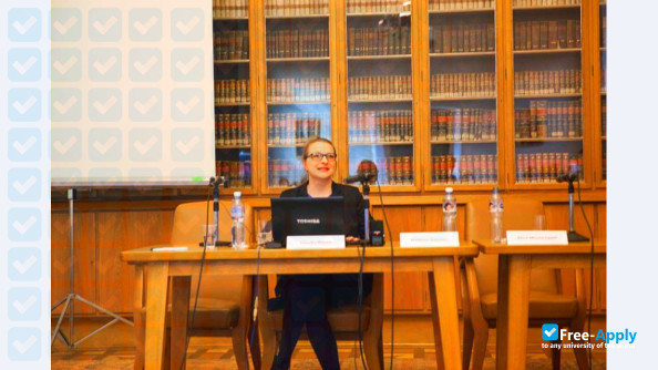 Foto de la International Research Institute for Cultural Technologies and Media Philosophy #8