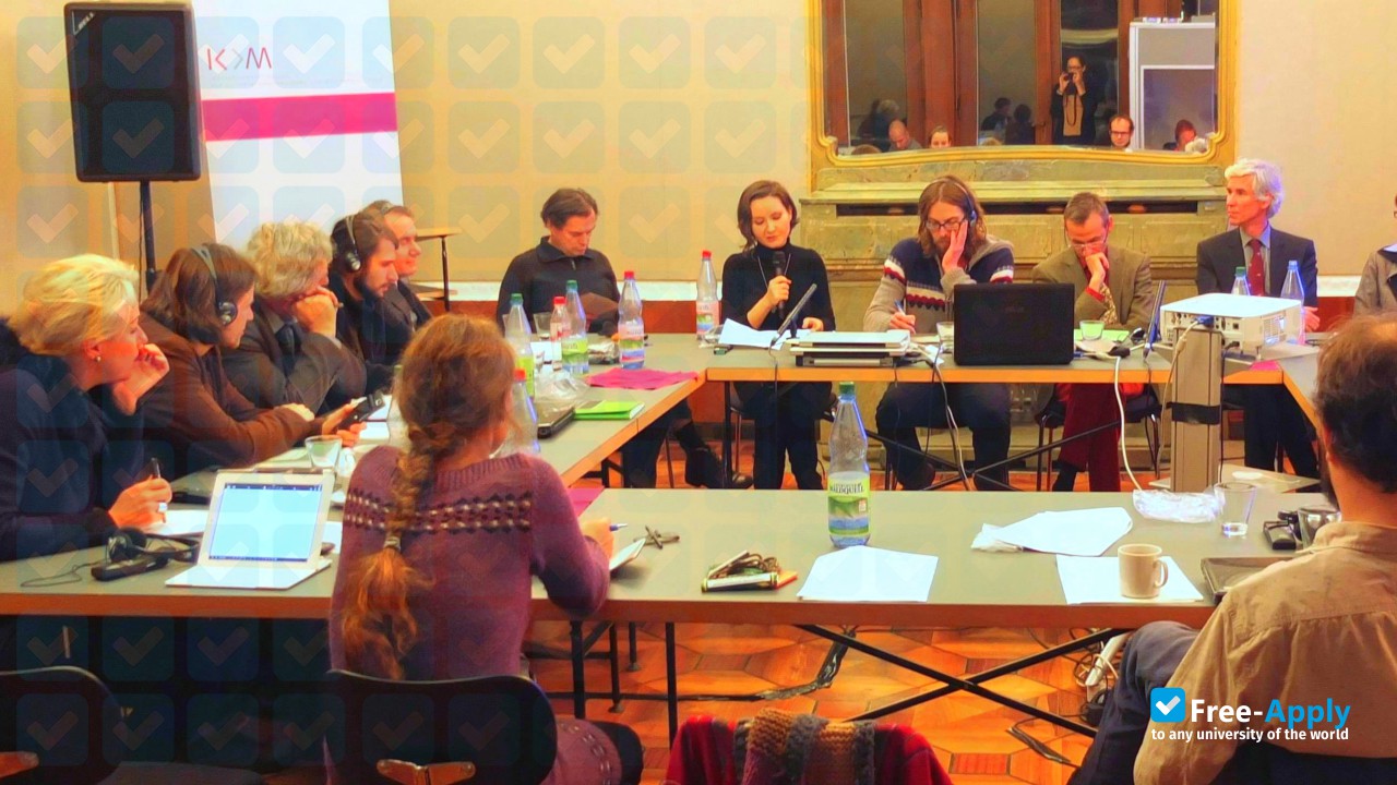 International Research Institute for Cultural Technologies and Media Philosophy фотография №21