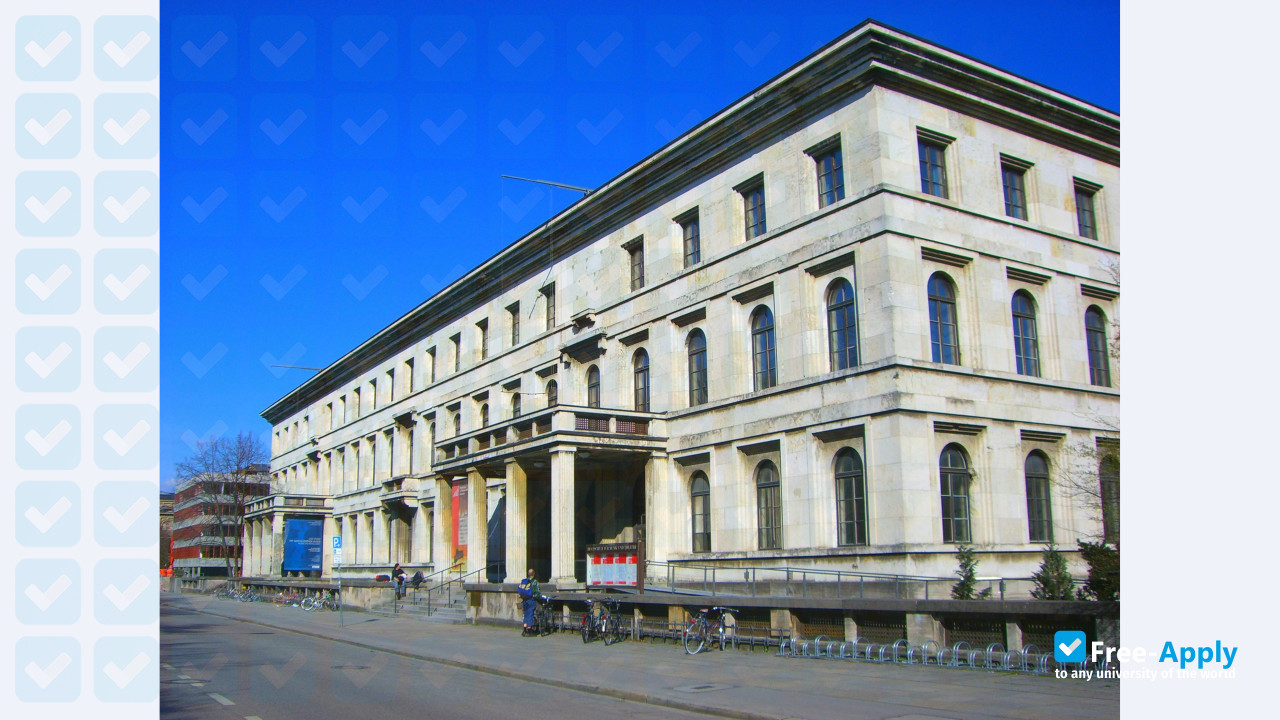 Photo de l’University of Music and Theater Munich #12