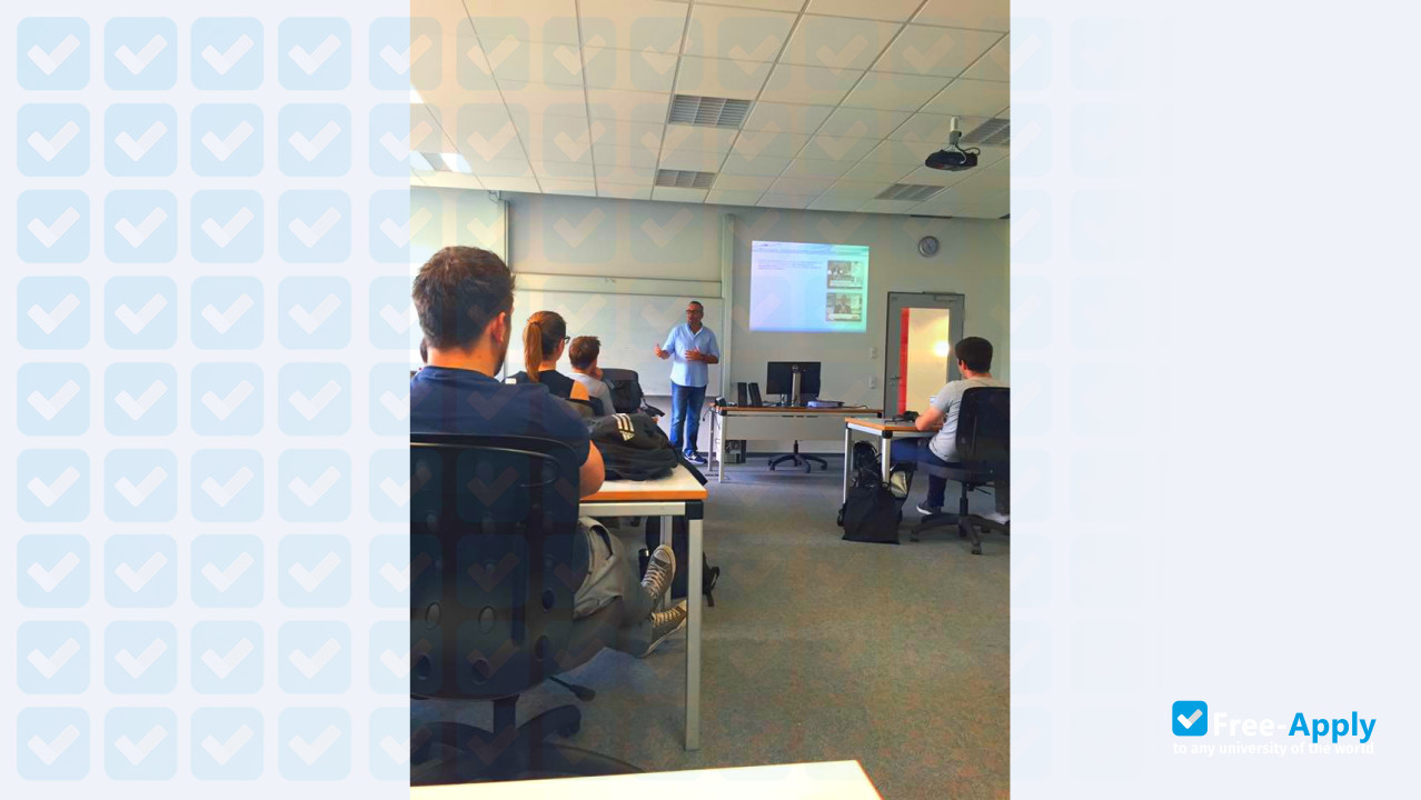 Photo de l’University of Applied Sciences in Hannover #7