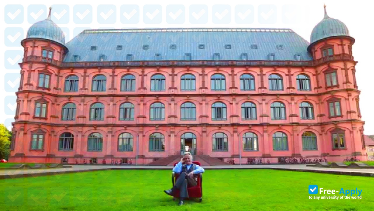 Foto de la University of Music Karlsruhe #5