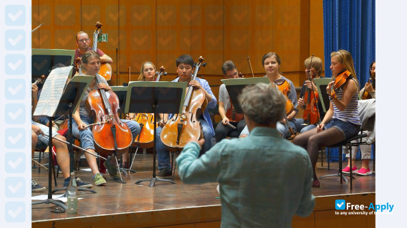 Foto de la University of Music Saar #9