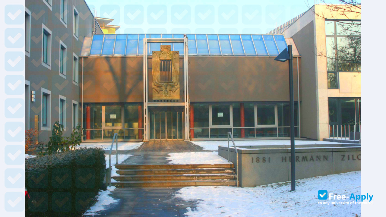 Foto de la University of Music Wurzburg #9