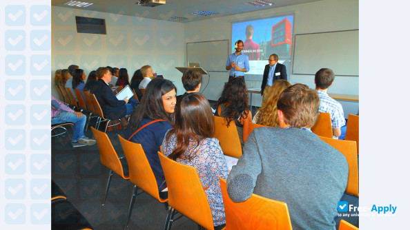 University of Neuss for International Business photo #5