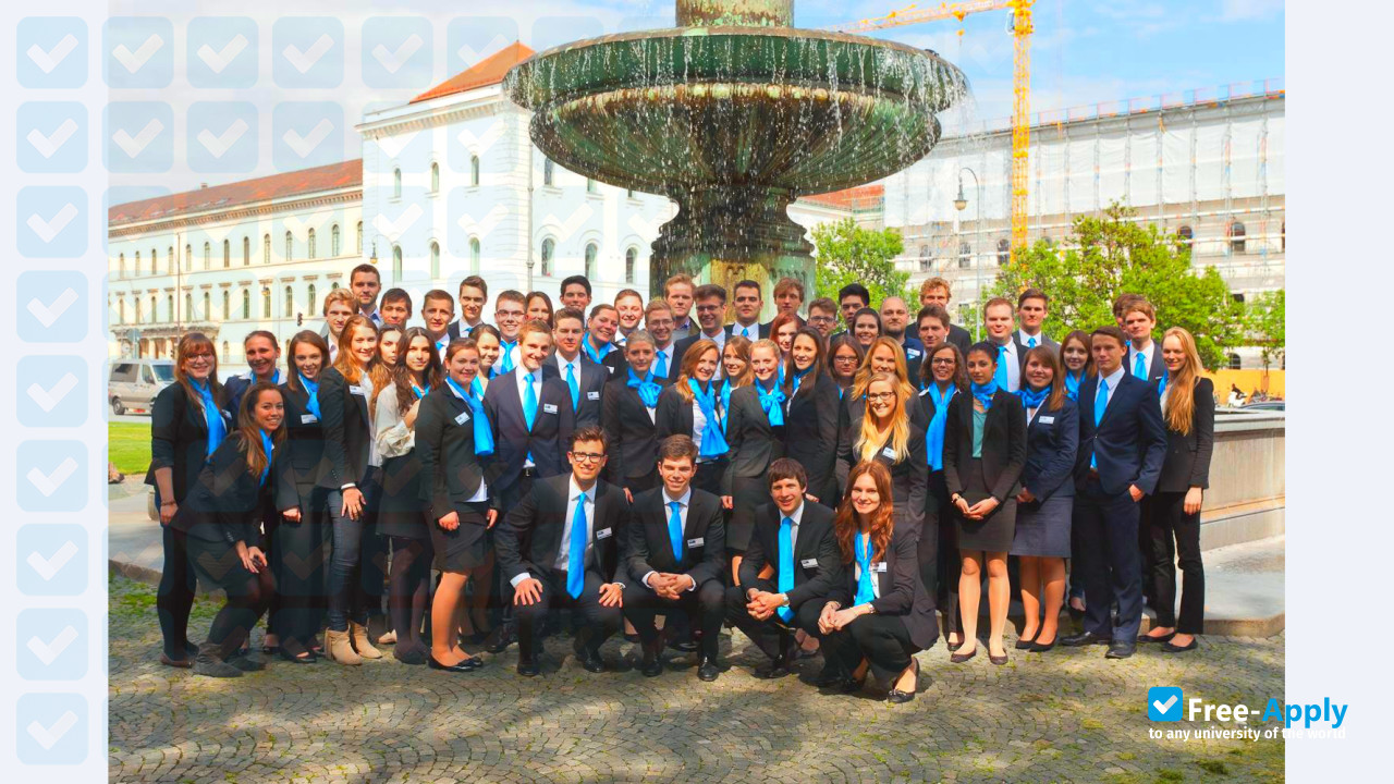 Ludwig Maximilian University of Munich photo #4