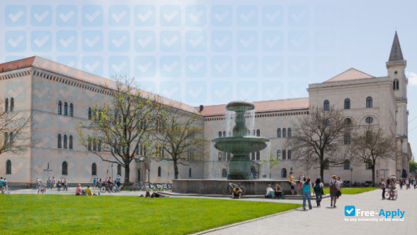Photo de l’Ludwig Maximilian University of Munich #2