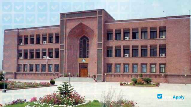 Foto de la Islamic University College #8
