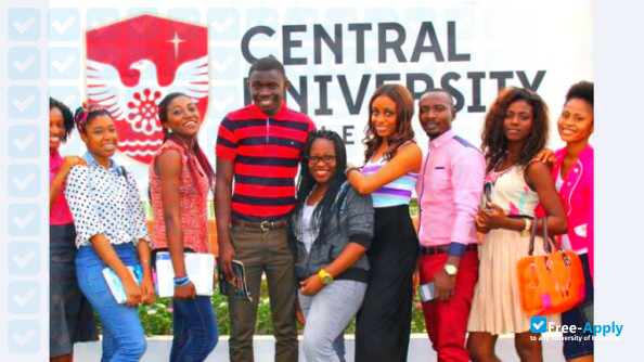 Photo de l’Central University College #2