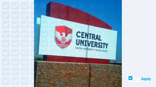 Photo de l’Central University College #3