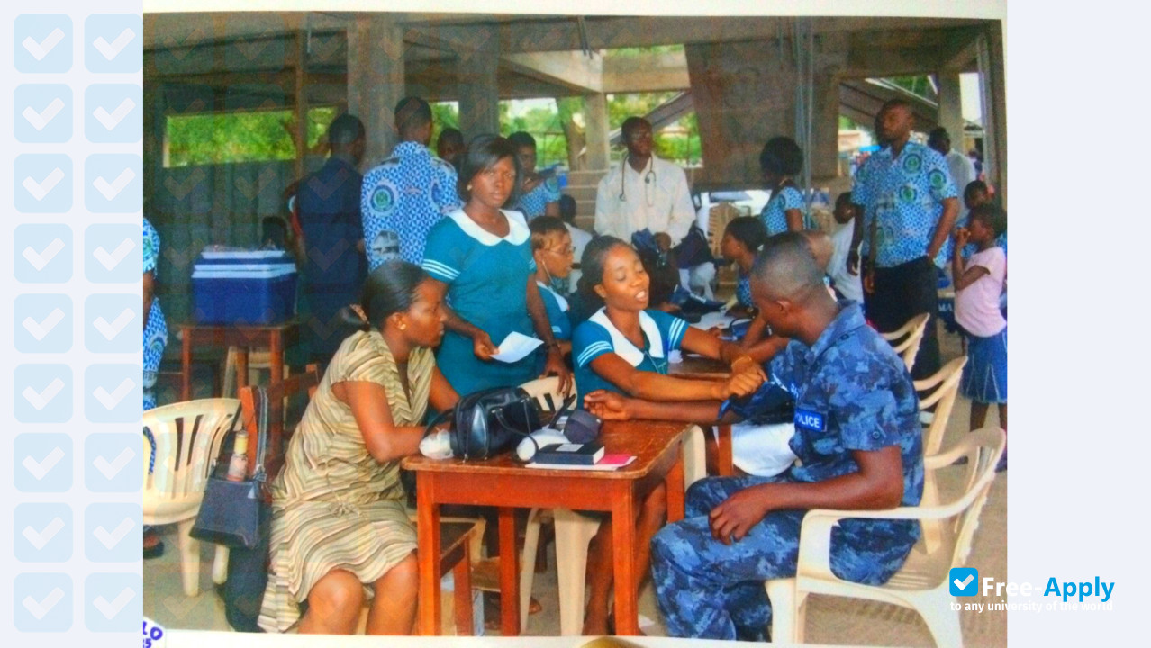Foto de la Narh-Bita College #9